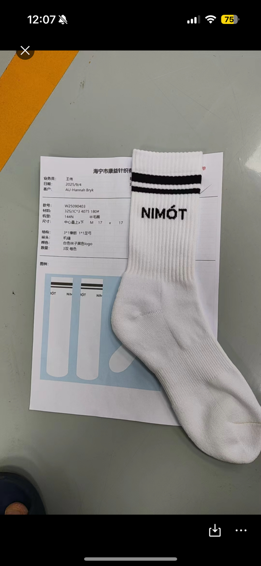 Half Crew socks